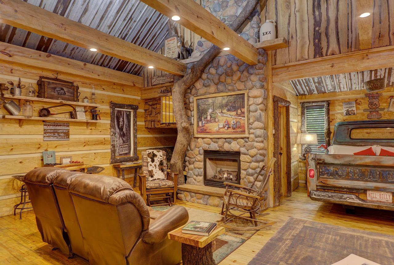 Fox Pass Cabins Bed & Breakfast Hot Springs Eksteriør bilde